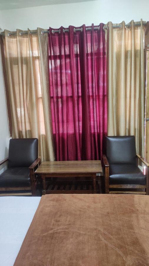 The Prasher Lodge Mall Road Manali Εξωτερικό φωτογραφία