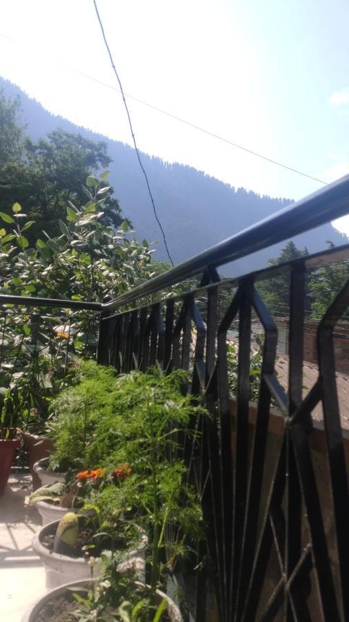 The Prasher Lodge Mall Road Manali Εξωτερικό φωτογραφία