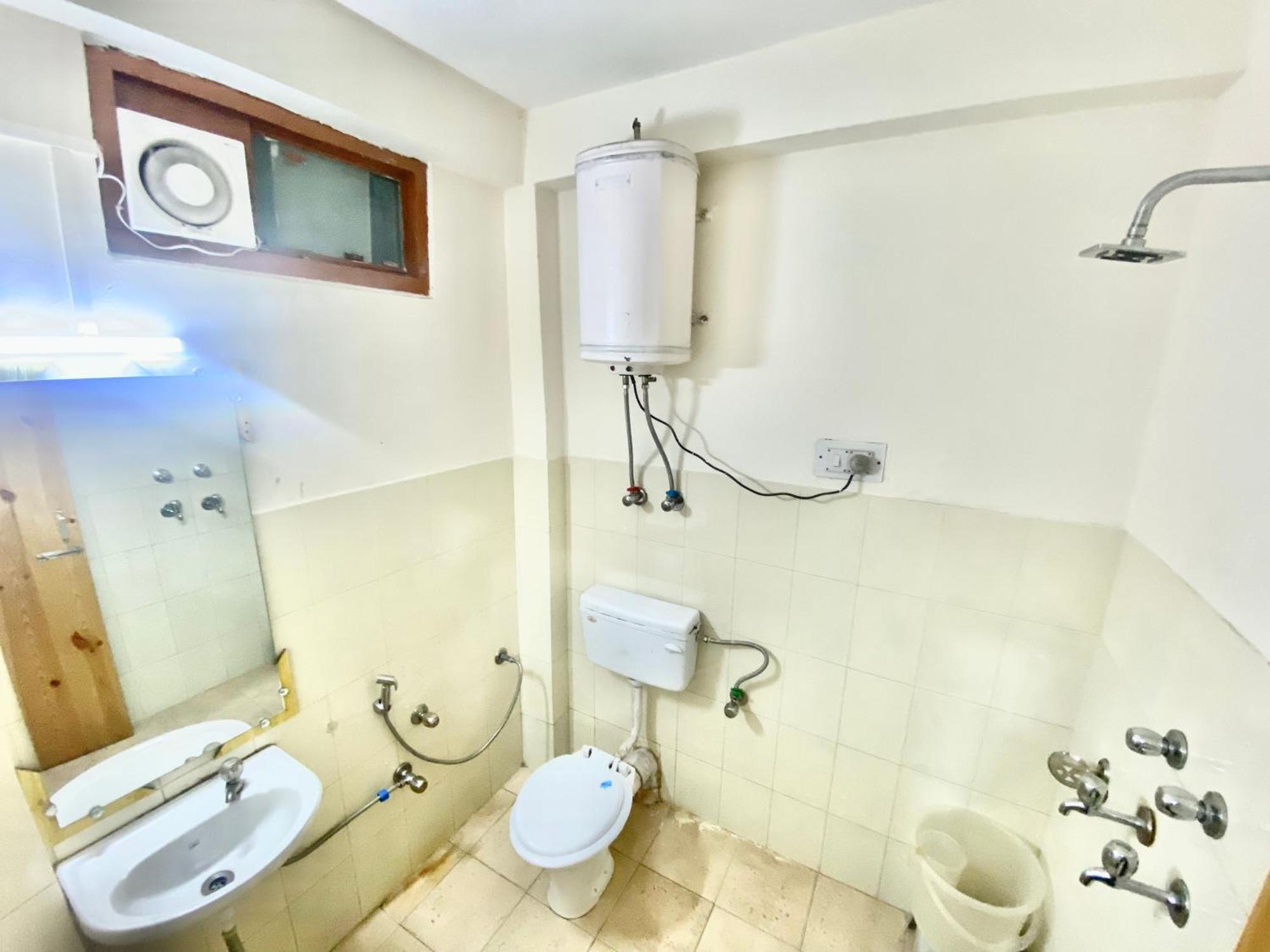 The Prasher Lodge Mall Road Manali Εξωτερικό φωτογραφία