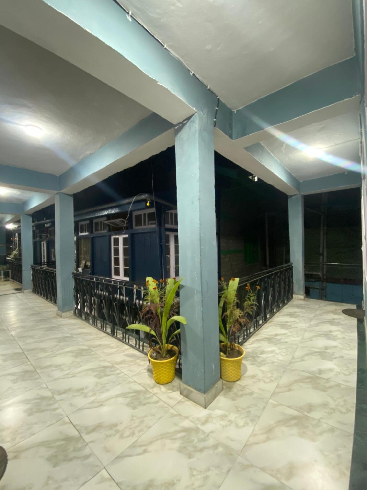 The Prasher Lodge Mall Road Manali Εξωτερικό φωτογραφία